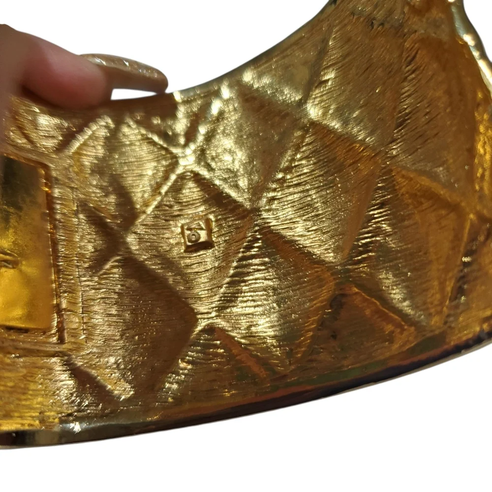 LES BERNARD VO Massive Gold Quilted Cuff Turquoise Cabochon Cuff Bangle Bracelet - Picture 4 of 4